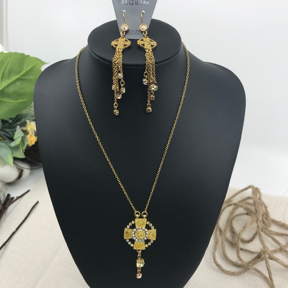 ๐ Matching Set Cross Dangle Earrings + Necklace - Picture 2 of 8